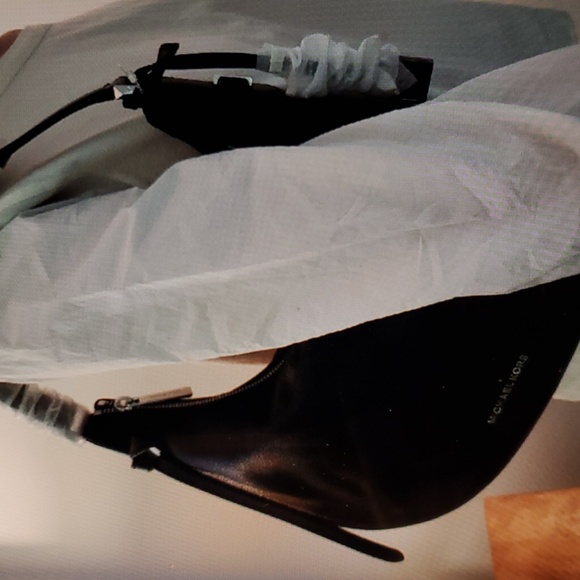 NWT Michael Kors Crescent Women's Pebbled Leather Hobo Black 35S9ST6L6L - Picture 3 of 10